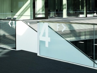 Swisscom Signaletik Raum Definitiv Design